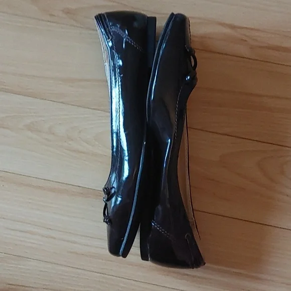 Shoes - Picture 2 of 2